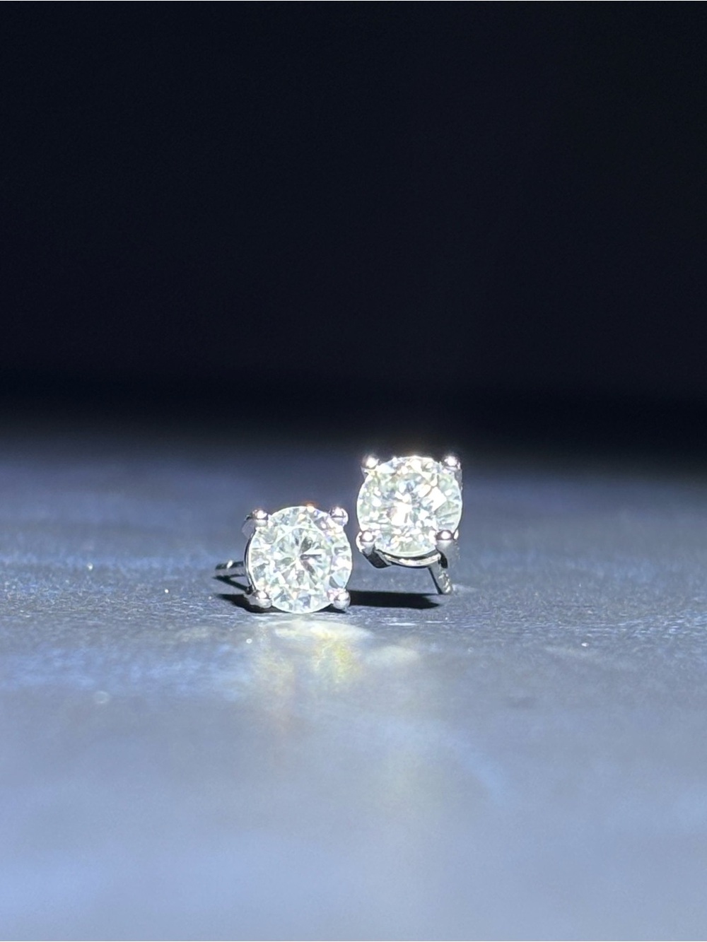 Silver Round Cubic Zirconia Stud Earrings - Classic Sparkle